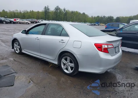 2012 Toyota Camry Se z USA, uszkodzony, nr VIN 4T1BF1FK1CU068113